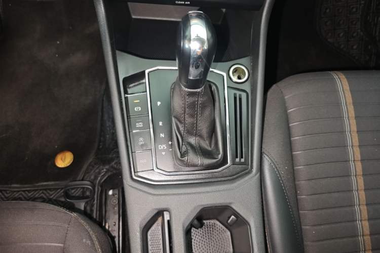 Used Volkswagen Lavida 2021 280TSI DSG Comfort Edition Gear Lever