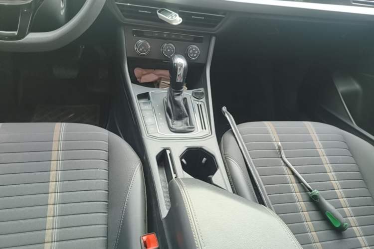 Used Volkswagen Lavida 2021 280TSI DSG Comfort Edition Gear Lever