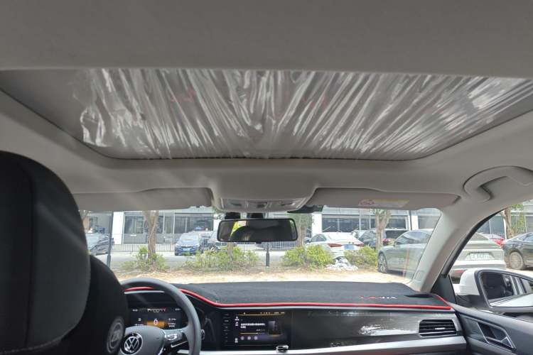 Used Volkswagen Lavida 2021 1.5L Automatic Comfort Edition Headliner