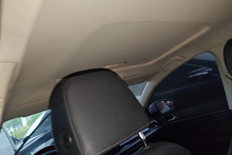 Used Volkswagen Lavida 2021 1.5L Automatic Vision Edition Headliner