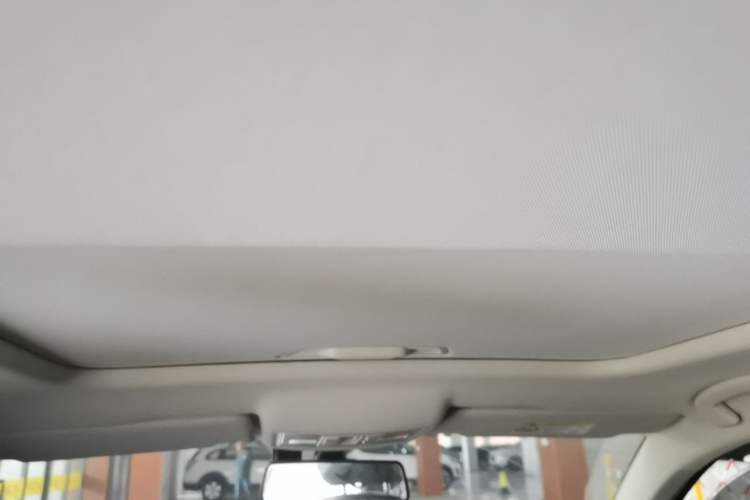 Used Volkswagen Lavida 2021 1.5L Automatic Comfort Edition Headliner