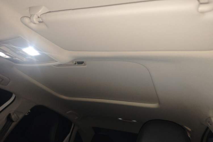 Used Volkswagen Lavida 2021 1.5L Automatic Vision Edition Headliner