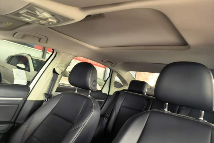 Used Volkswagen Lavida 2021 1.5L Automatic Comfort Edition Headliner