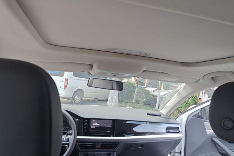 Used Volkswagen Lavida 2021 1.5L Automatic Comfort Edition Headliner