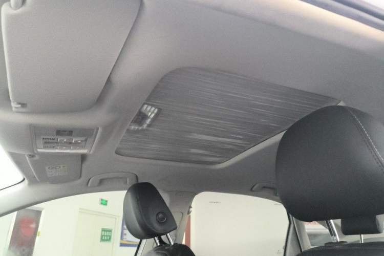Used Volkswagen Lavida 2021 1.5L Automatic Comfort Edition Headliner