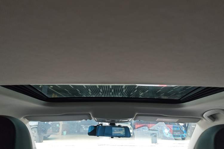 Used Volkswagen Lavida 2021 1.5L Automatic Comfort Edition Headliner