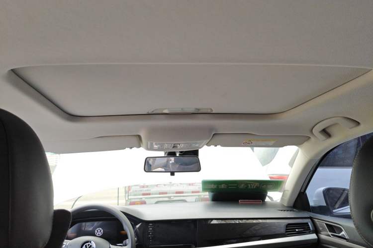 Used Volkswagen Lavida 2021 1.5L Automatic Comfort Edition Headliner