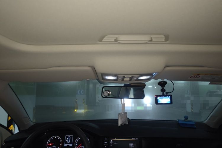 Used Volkswagen Lavida 2021 1.5L Automatic Comfort Edition Headliner