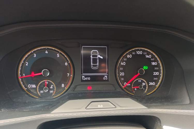 Used Volkswagen Lavida 2021 1.5L Automatic Fashion Edition Instrument Cluster