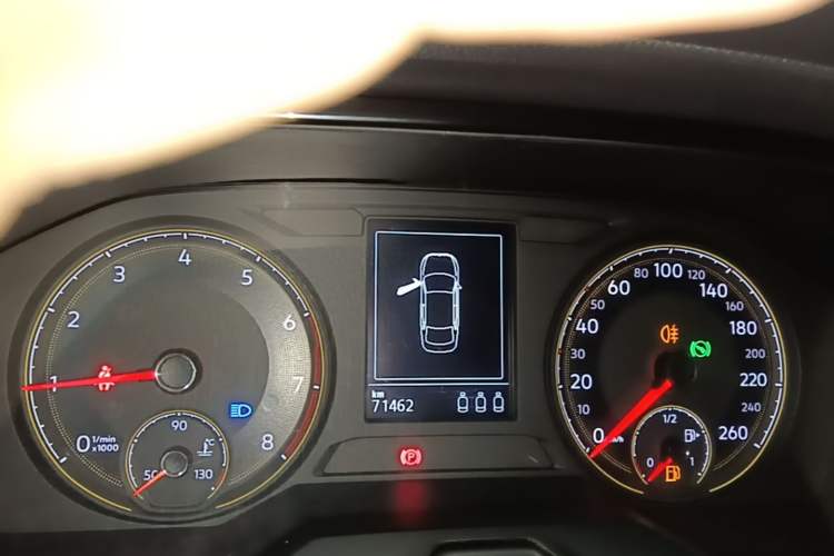 Used Volkswagen Lavida 2021 1.5L Automatic Comfort Edition Instrument Cluster