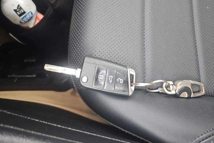 Used Volkswagen Lavida 2021 1.5L Automatic Comfort Edition Interior 1
