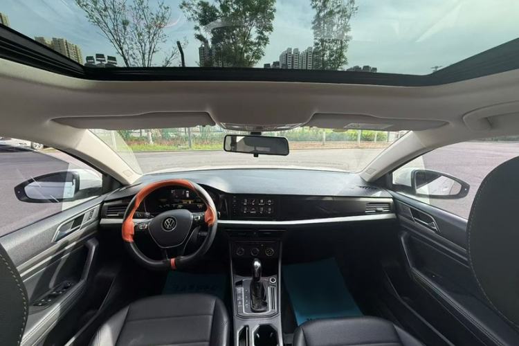 Used Volkswagen Lavida 2021 1.5L Automatic Comfort Edition Interior 1