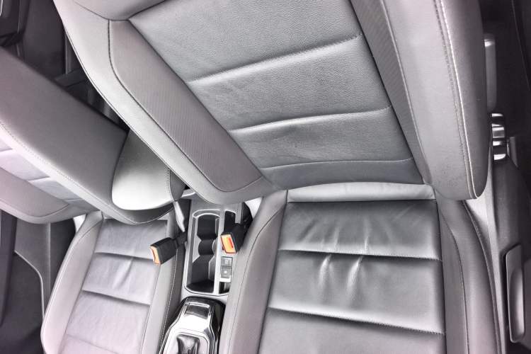 Used Volkswagen Lavida 2021 1.5L Automatic Comfort Edition Interior 2