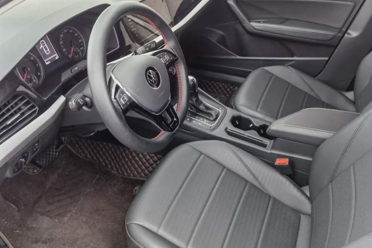 Used Volkswagen Lavida 2021 1.5L Automatic Comfort Edition Interior 2