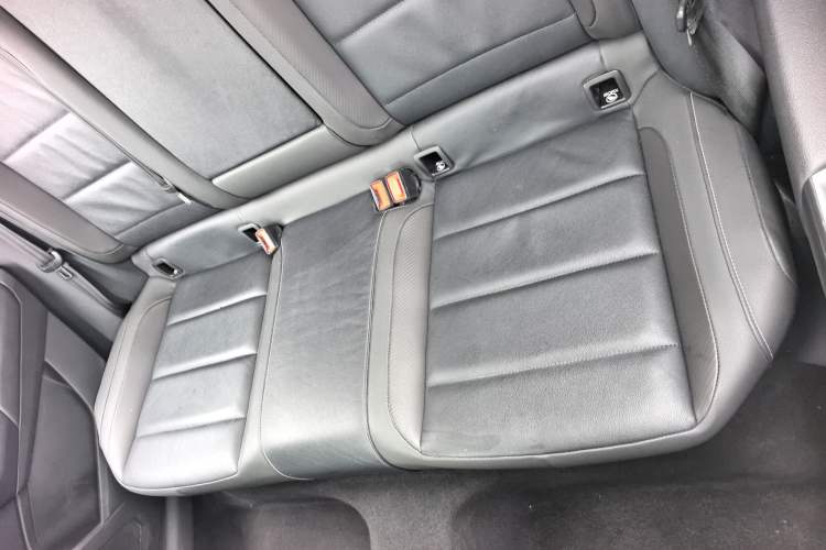 Used Volkswagen Lavida 2021 1.5L Automatic Comfort Edition Interior 3