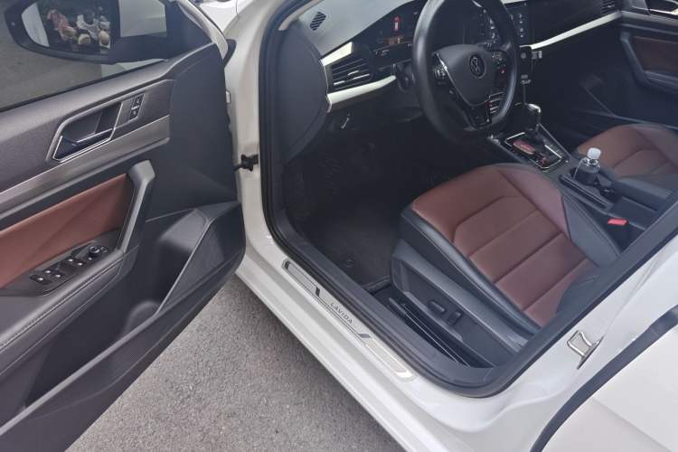 Used Volkswagen Lavida 2021 280TSI DSG Luxury Edition Interior 3