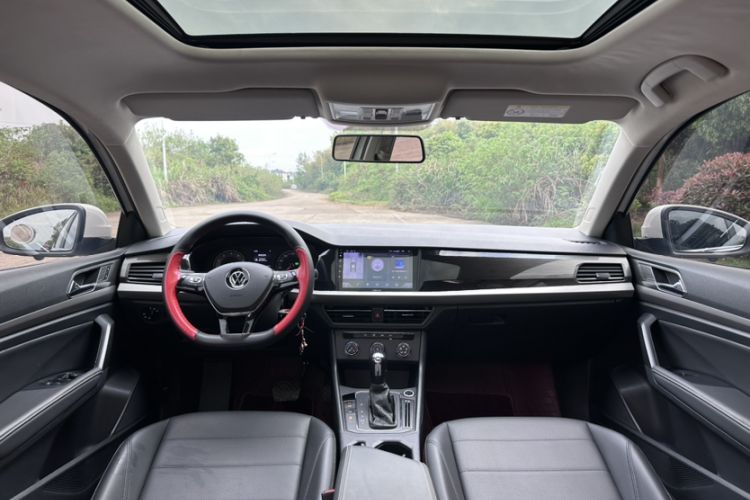 Used Volkswagen Lavida 2021 1.5L Automatic Comfort Edition Interior 3
