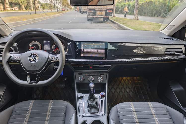 Used Volkswagen Lavida 2021 280TSI DSG Comfort Edition Interior 4