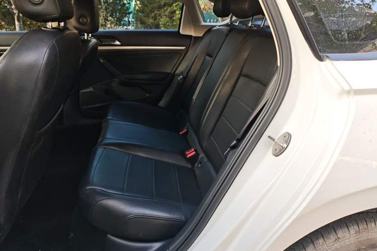Used Volkswagen Lavida 2021 1.5L Automatic Fashion Edition Interior 4