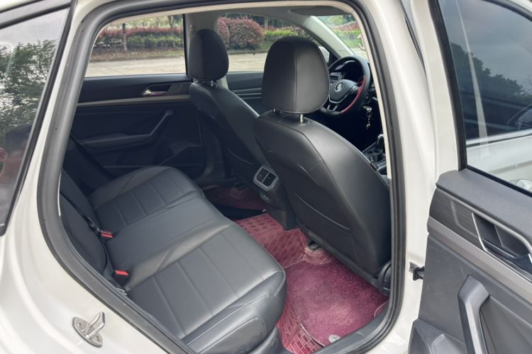 Used Volkswagen Lavida 2021 1.5L Automatic Comfort Edition Interior 4