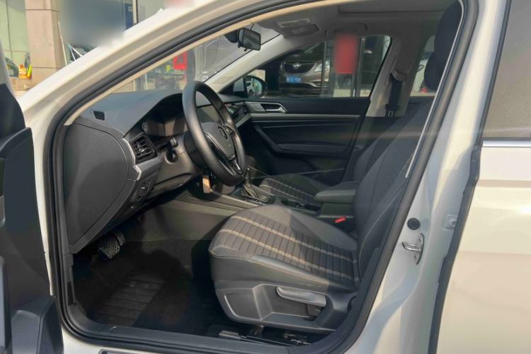 Used Volkswagen Lavida 2021 280TSI DSG Comfort Edition Interior 5