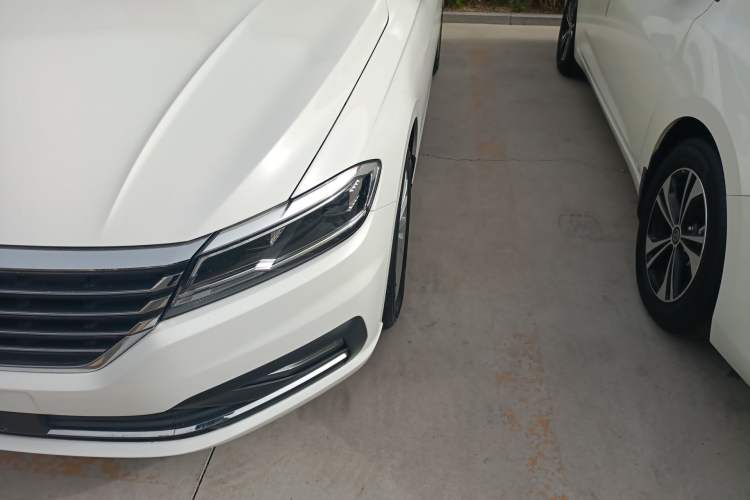 Used Volkswagen Lavida 2021 1.5L Automatic Comfort Edition Left Front Headlight