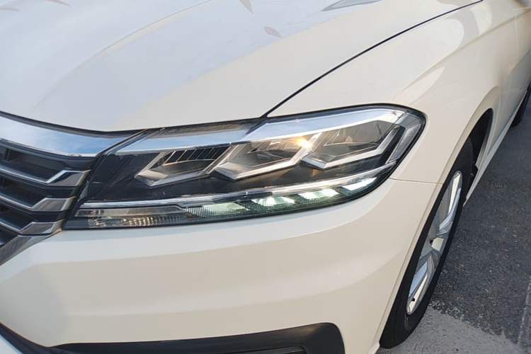 Used Volkswagen Lavida 2021 1.5L Automatic Fashion Edition Left Front Headlight