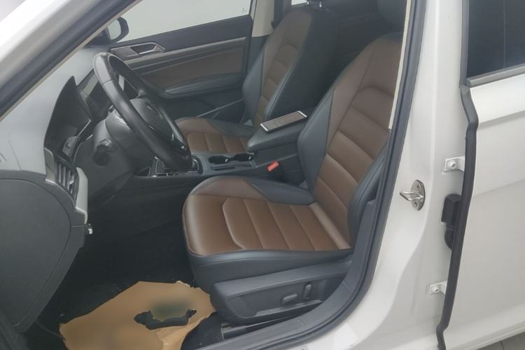 Used Volkswagen Lavida 2021 280TSI DSG Luxury Edition Left Front Seat