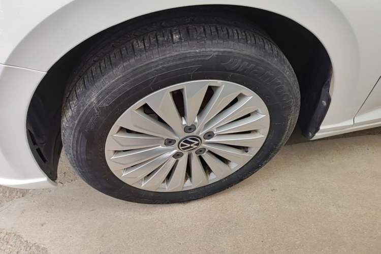 Used Volkswagen Lavida 2021 280TSI DSG Comfort Edition Left Front Wheel Hub