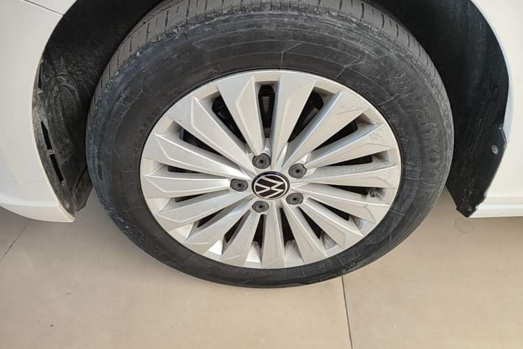 Used Volkswagen Lavida 2021 280TSI DSG Comfort Edition Left Front Wheel Hub