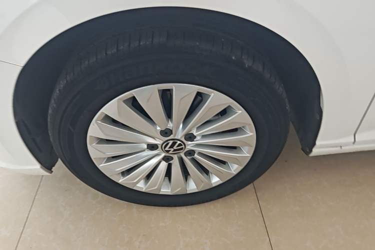 Used Volkswagen Lavida 2021 280TSI DSG Comfort Edition Left Front Wheel Hub