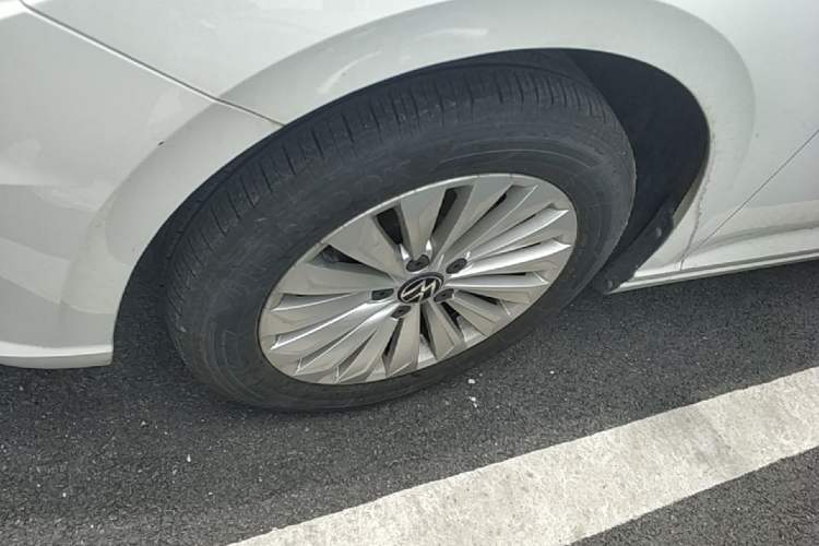 Used Volkswagen Lavida 2021 280TSI DSG Comfort Edition Left Front Wheel Hub