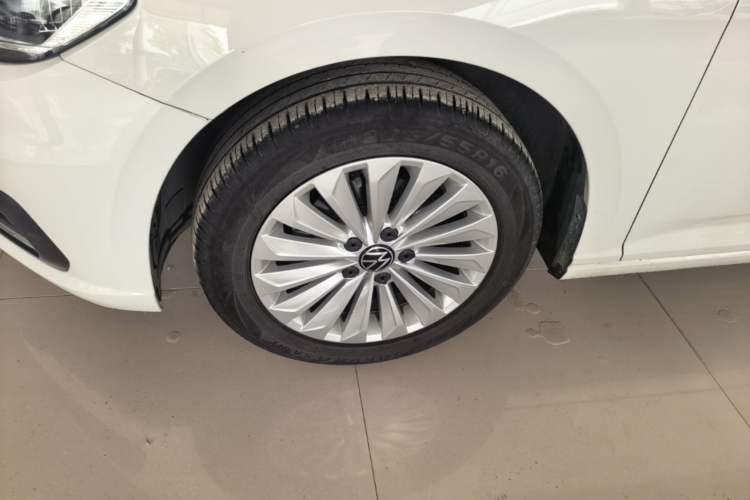 Used Volkswagen Lavida 2021 1.5L Automatic Comfort Edition Left Front Wheel Hub