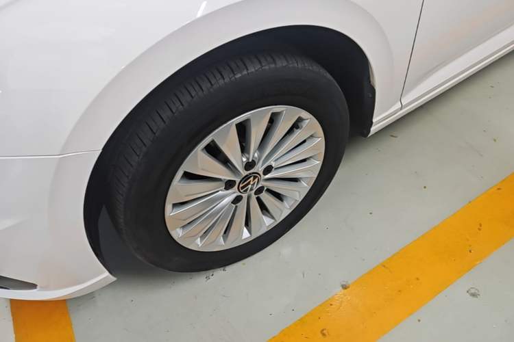 Used Volkswagen Lavida 2021 280TSI DSG Comfort Edition Left Front Wheel Hub