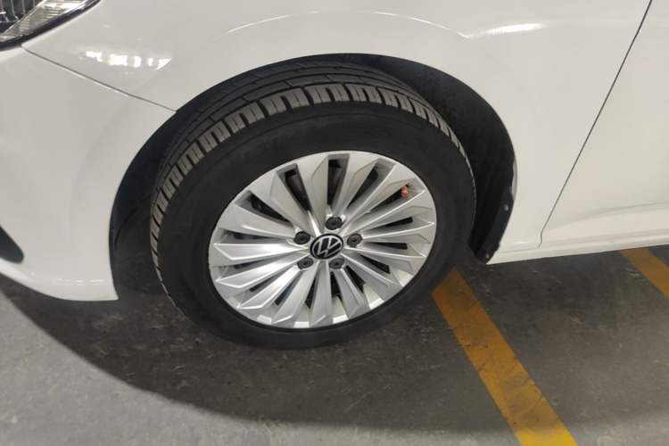 Used Volkswagen Lavida 2021 280TSI DSG Comfort Edition Left Front Wheel Hub