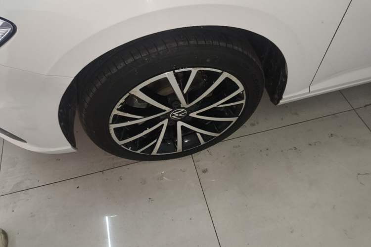 Used Volkswagen Lavida 2021 280TSI DSG Luxury Edition Left Front Wheel Hub