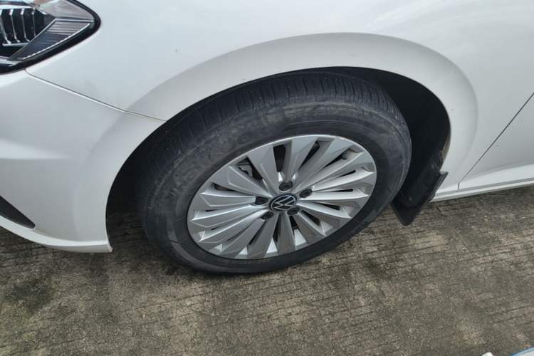 Used Volkswagen Lavida 2021 280TSI DSG Comfort Edition Left Front Wheel Hub