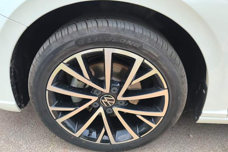 Used Volkswagen Lavida 2021 280TSI DSG Luxury Edition Left Front Wheel Hub