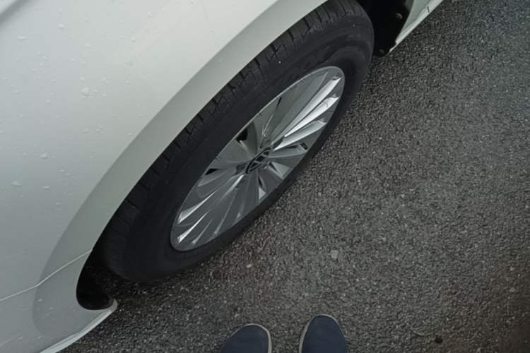 Used Volkswagen Lavida 2021 280TSI DSG Comfort Edition Left Front Wheel Hub