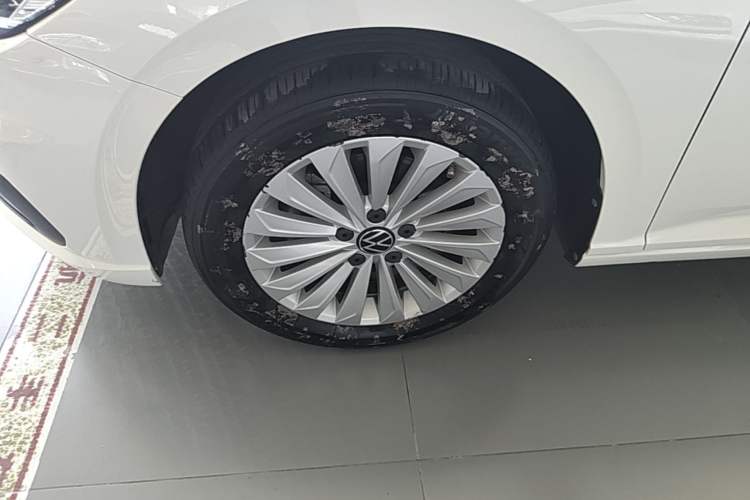 Used Volkswagen Lavida 2021 280TSI DSG Comfort Edition Left Front Wheel Hub