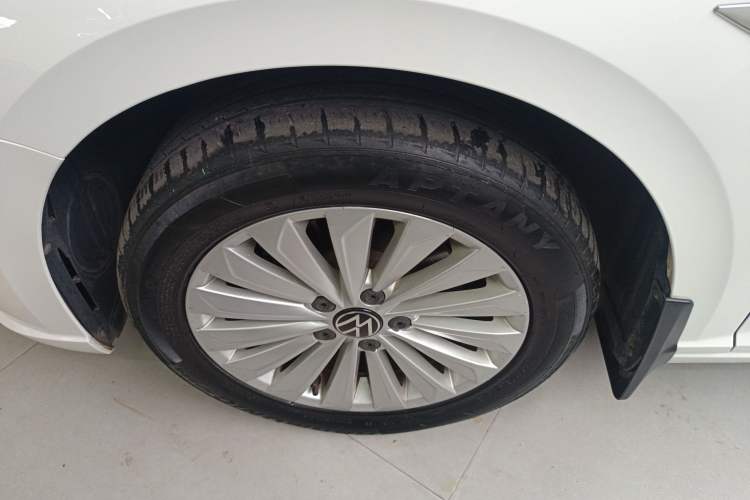 Used Volkswagen Lavida 2021 280TSI DSG Comfort Edition Left Front Wheel Hub