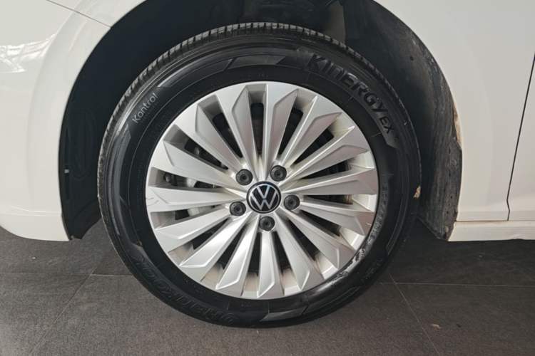 Used Volkswagen Lavida 2021 280TSI DSG Comfort Edition Left Front Wheel Hub