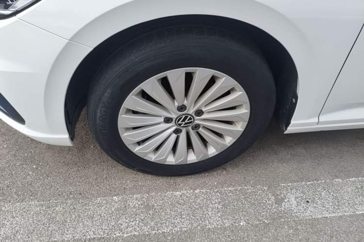 Used Volkswagen Lavida 2021 280TSI DSG Comfort Edition Left Front Wheel Hub