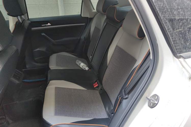 Used Volkswagen Lavida 2021 1.5L Automatic Fashion Edition Left Rear Seat