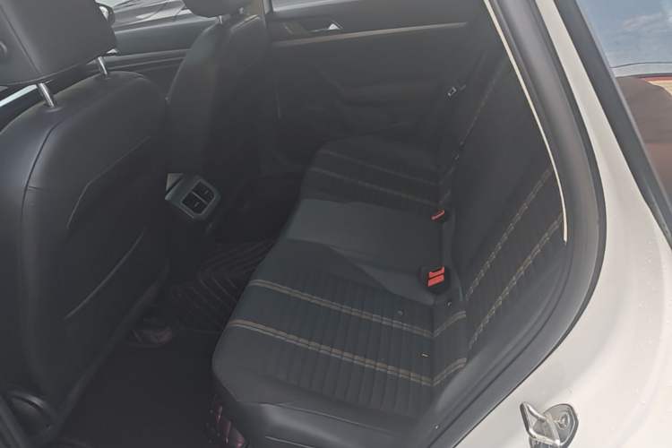 Used Volkswagen Lavida 2021 1.5L Automatic Vision Edition Left Rear Seat