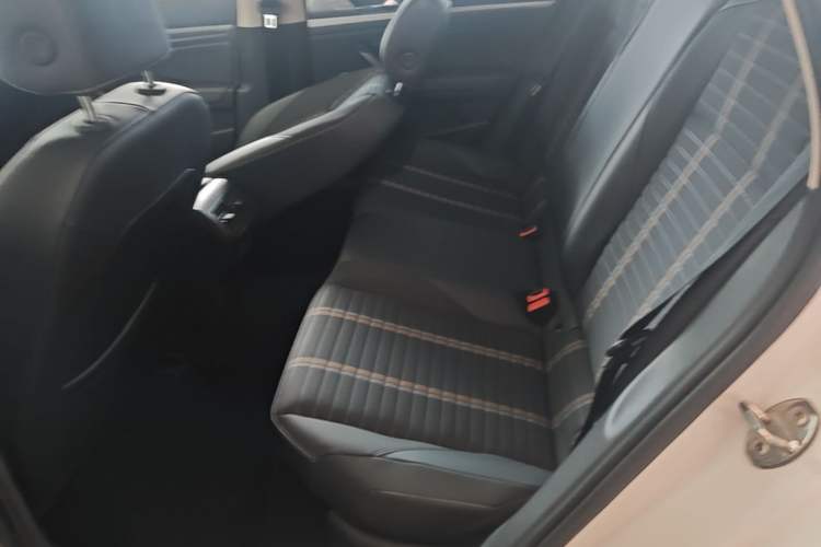 Used Volkswagen Lavida 2021 280TSI DSG Comfort Edition Left Rear Seat