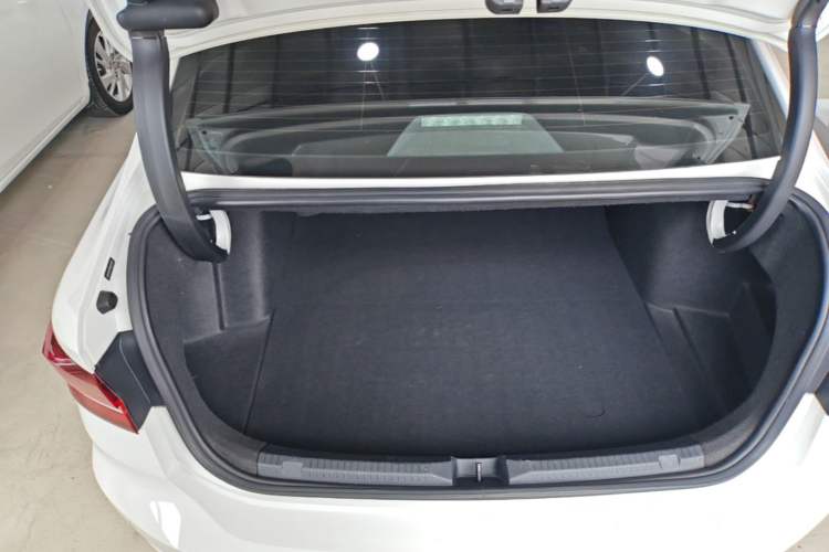 Used Volkswagen Lavida 2021 1.5L Automatic Comfort Edition Left Rear Seat