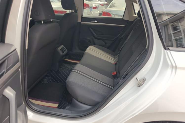 Used Volkswagen Lavida 2021 1.5L Automatic Fashion Edition Left Rear Seat