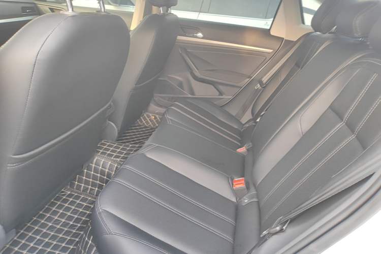 Used Volkswagen Lavida 2021 1.5L Automatic Fashion Edition Left Rear Seat