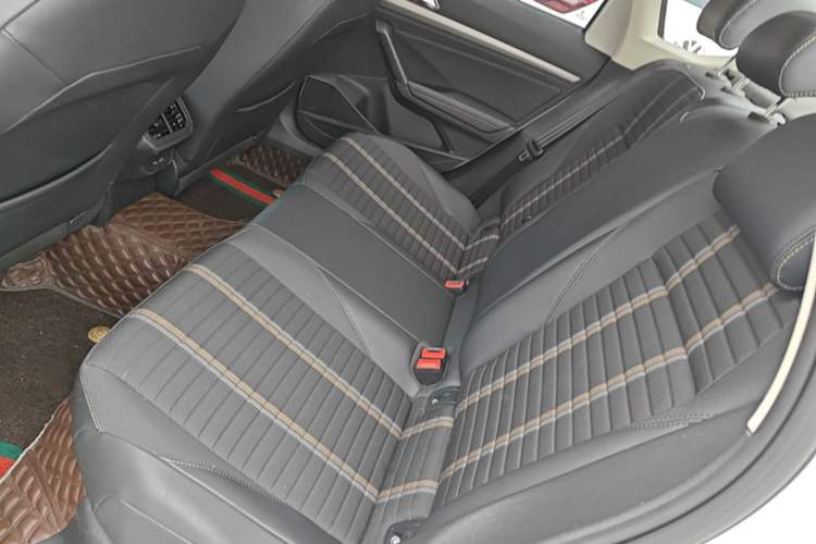 Used Volkswagen Lavida 2021 280TSI DSG Comfort Edition Left Rear Seat
